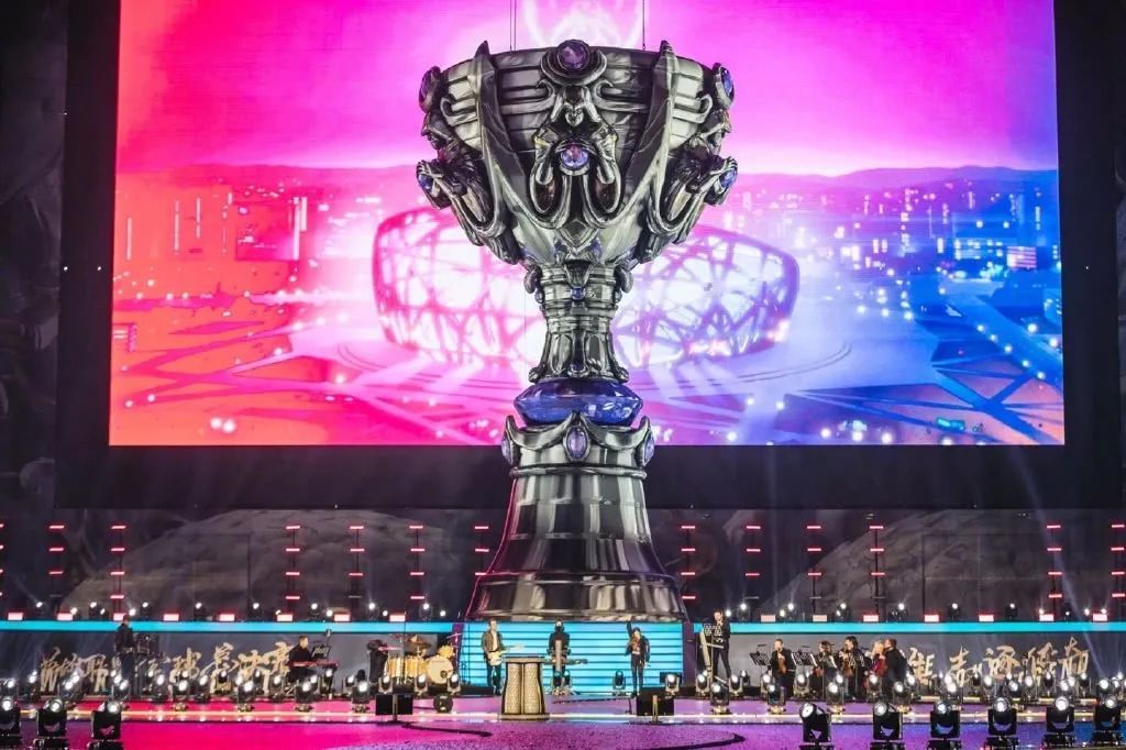 Weiwei 玩 Wei 打不过 Wei knight Kuchi 的暴力输出 Bilibili Gaming 轻松拿下比赛点